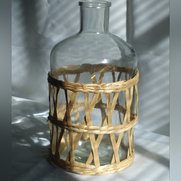 Glass Vase with Wicker Rattan Wrap - Picture 2 of 4